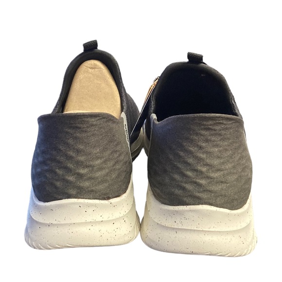 Skechers Men’s Vegan Slip-in Sneakers - Picture 5 of 8